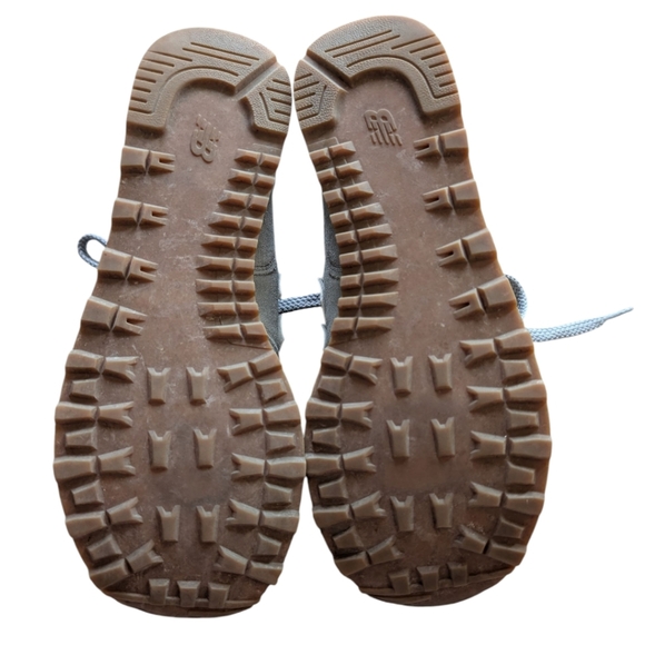 New Balance 574 Classic Sneakers Running Active Gym Women 9.5 Gray Yellow Suede - Picture 9 of 13